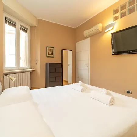 Apartament Three-room In The Heart Of Mediolan