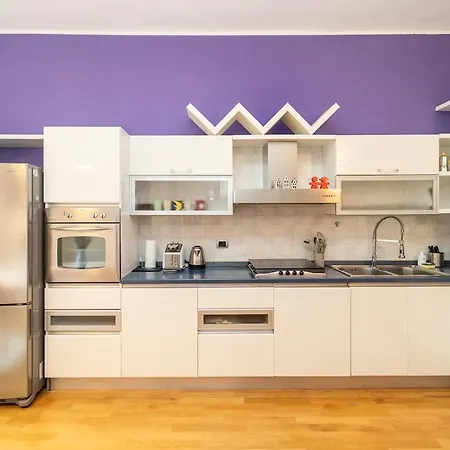 Three-room In The Heart Of Apartament Mediolan