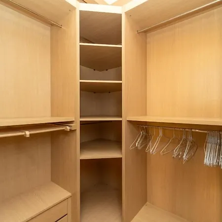 Three-room In The Heart Of Apartament Mediolan
