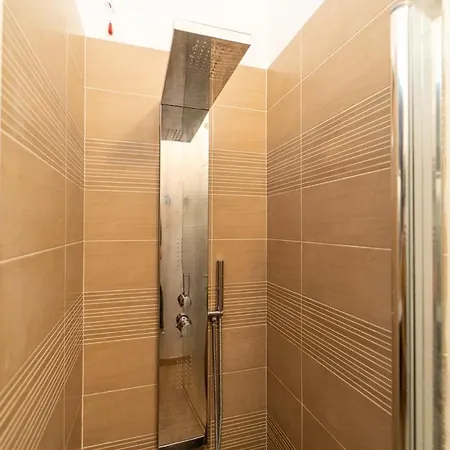 Three-room In The Heart Of Apartament Mediolan